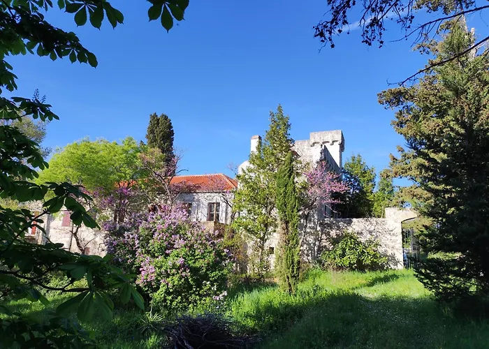 Jankovich Castle Бенковац