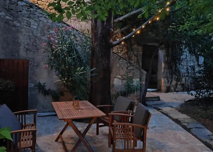 Апартаменты Jankovich Castle